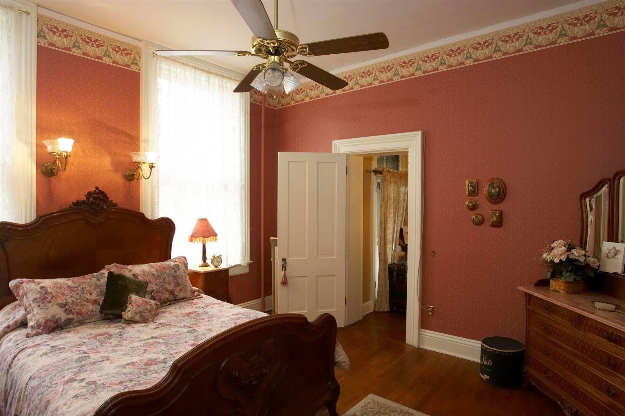 Vrooman Mansion Bloomington Szoba fotó